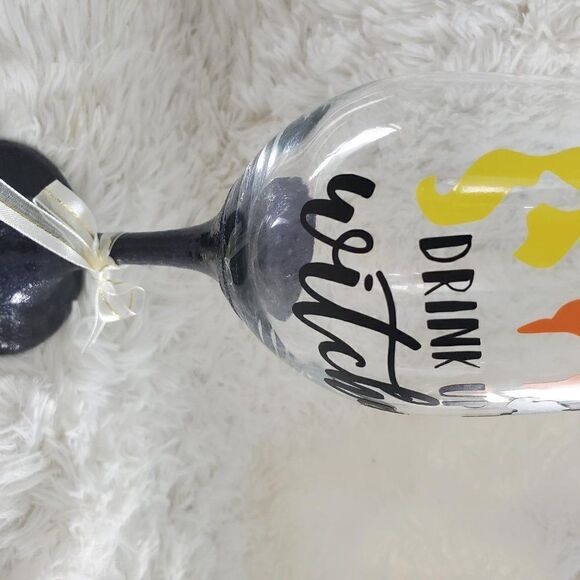 Hocus Pocus Glitter Stem Wine Glass - Picture 5 of 6